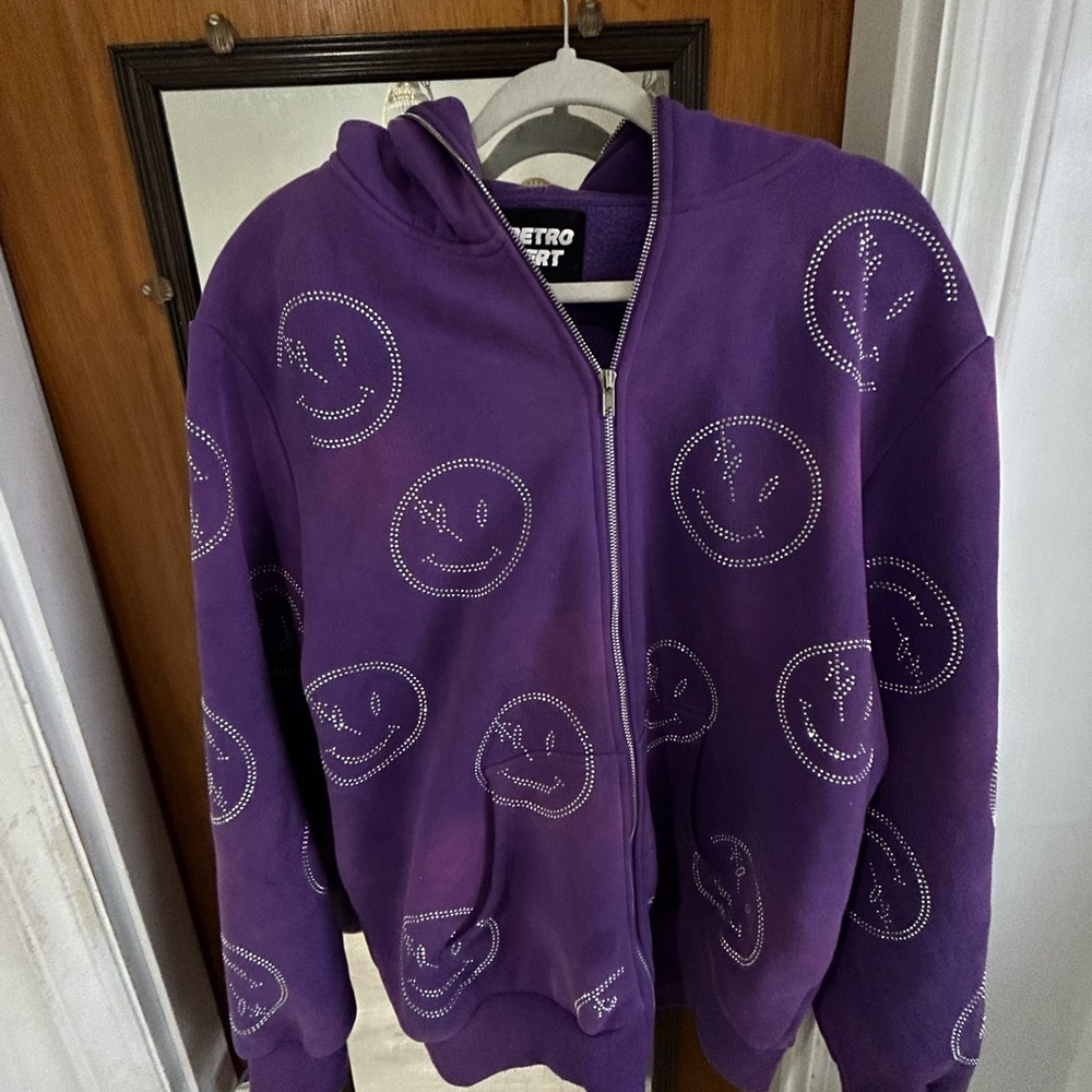 Retrovert full hoodie zip up